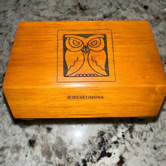 *NEVER USED WITHOUT TAGS* Vintage Disney Store Snow White Ceramic Coaster Set - Picture 3 of 9